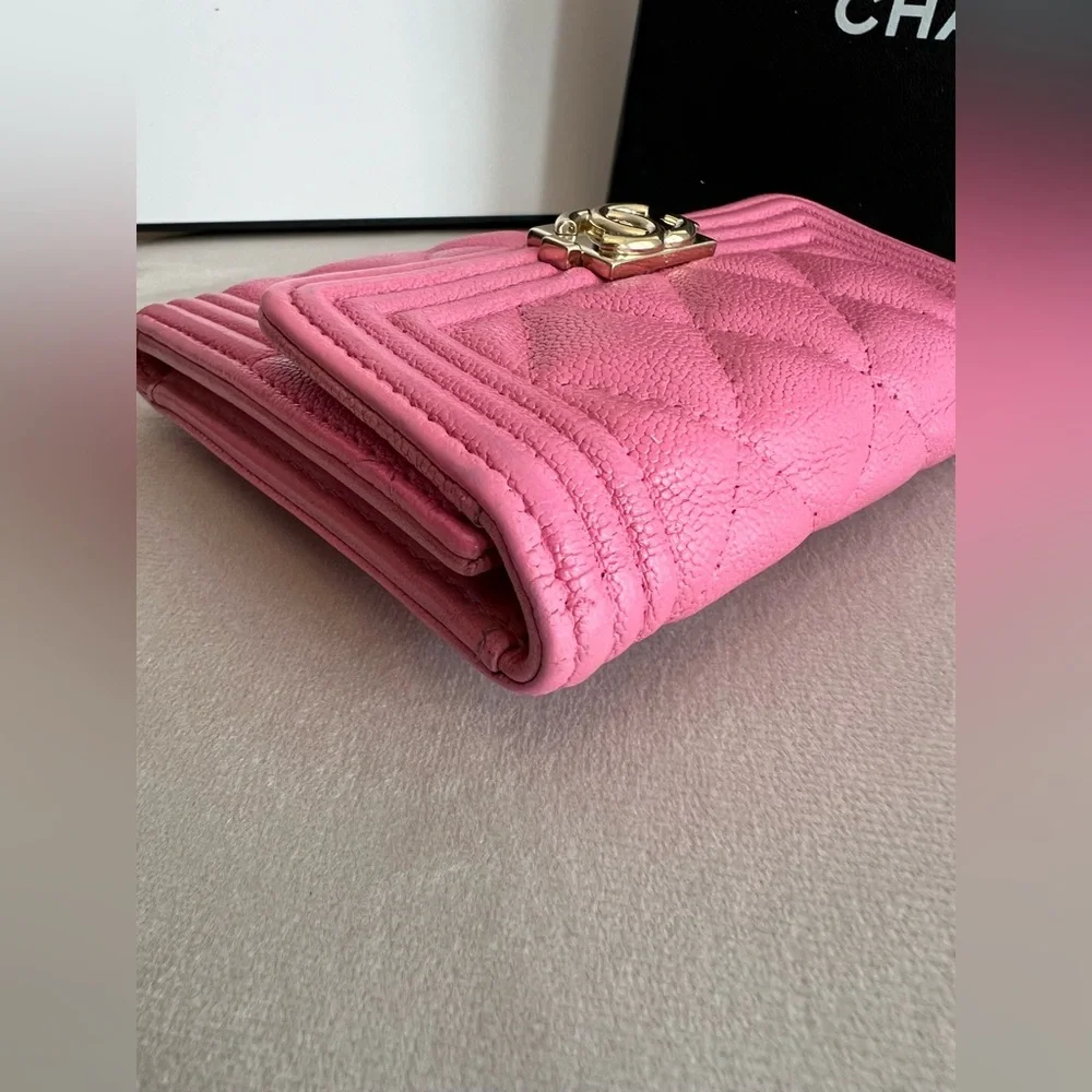 CHANEL  Caviar Leather Boy Flap Wallet Quilted Pink Great Condition/ Great Deal